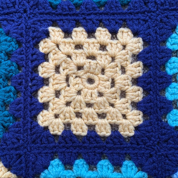 Granny Square Afghan Throw Blanket - Picture 8 of 12